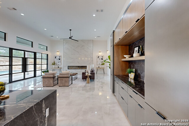 Image 12 of 36 For 1356 Capitare