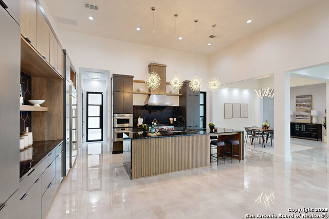 Image 13 of 36 For 1356 Capitare