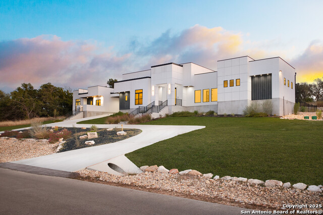 Image 2 of 36 For 1356 Capitare