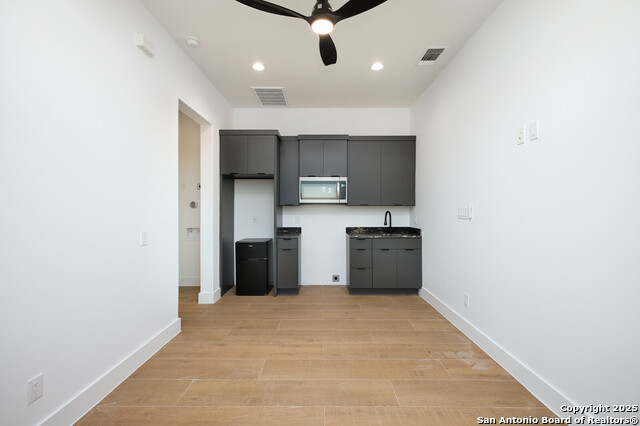 Image 29 of 36 For 1356 Capitare