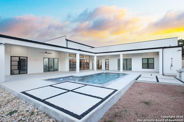 Image 33 of 36 For 1356 Capitare