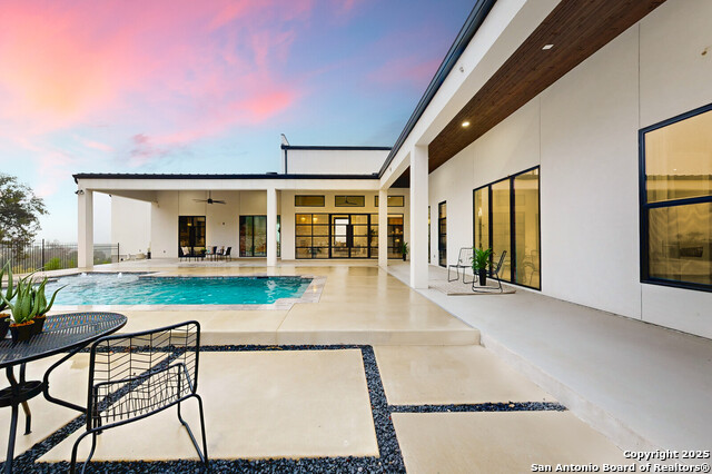 Image 35 of 36 For 1356 Capitare