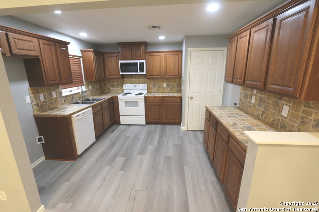 Image 13 of 31 For 511 State Highway 123