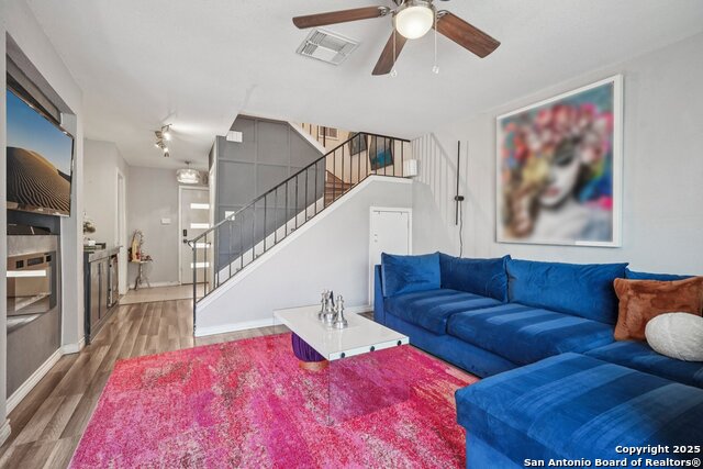 Image 11 of 52 For 12008 Ashrock