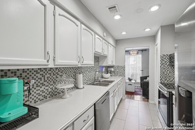 Image 17 of 52 For 12008 Ashrock