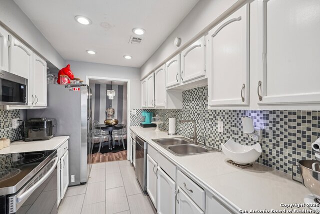 Image 18 of 52 For 12008 Ashrock