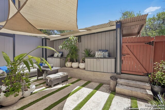 Image 5 of 52 For 12008 Ashrock