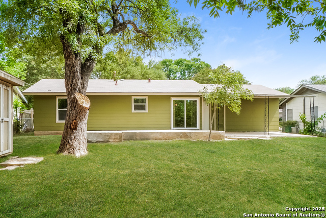 Listing photo id 13 for 3219 Bob Billa