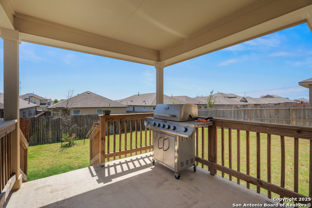 Image 15 of 18 For 6816 Encore Oaks