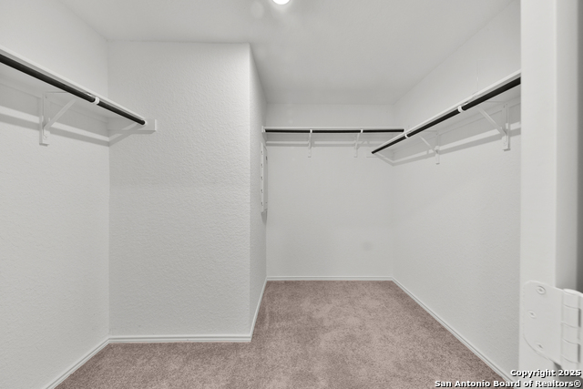 Image 15 of 23 For 871 Landon Ridge