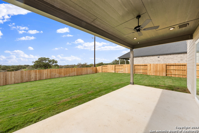 Listing photo id 14 for 174 Azalea Alley