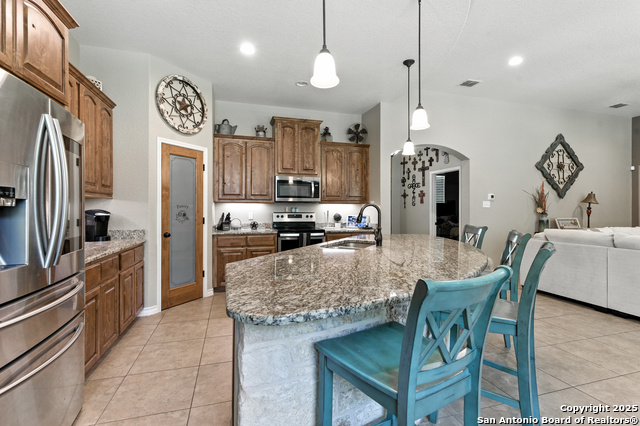 Listing photo id 12 for 309 Hickory Trail