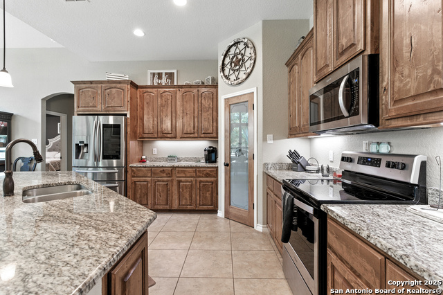 Listing photo id 14 for 309 Hickory Trail