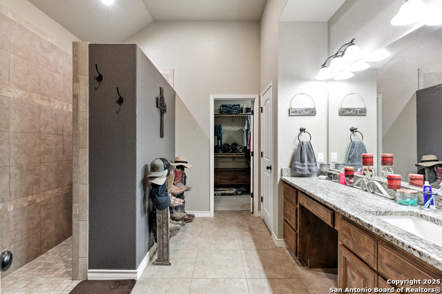 Listing photo id 19 for 309 Hickory Trail