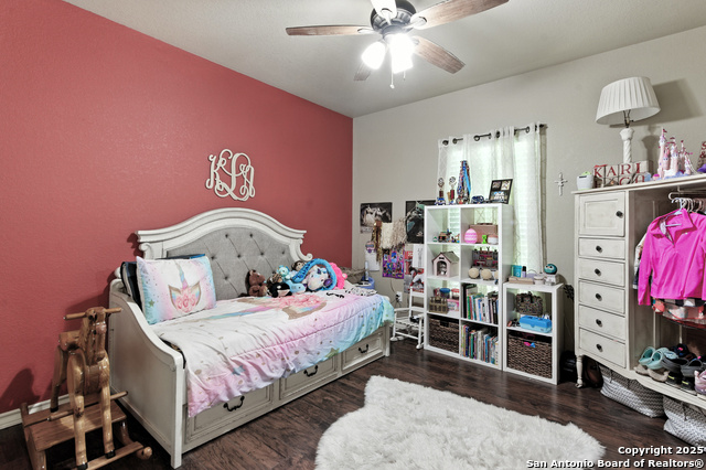 Listing photo id 25 for 309 Hickory Trail