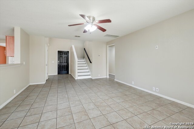 Listing photo id 12 for 3717 Greenridge