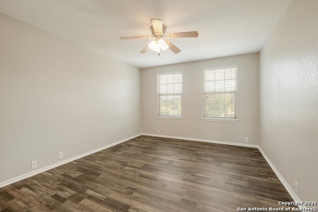 Listing photo id 20 for 3717 Greenridge