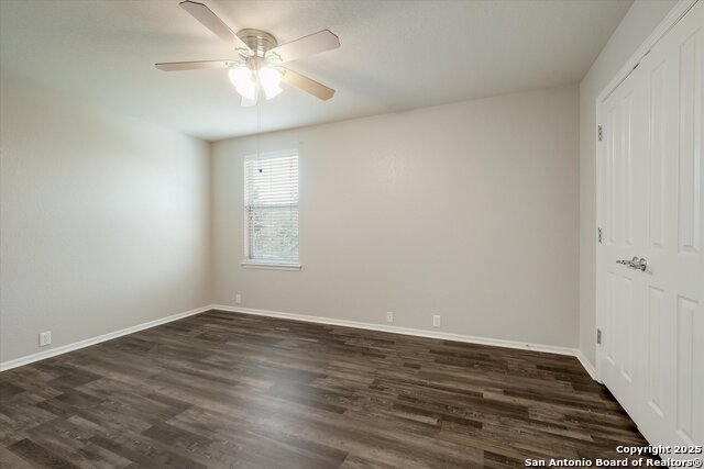 Listing photo id 23 for 3717 Greenridge