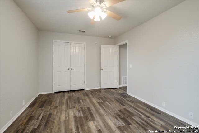 Listing photo id 24 for 3717 Greenridge