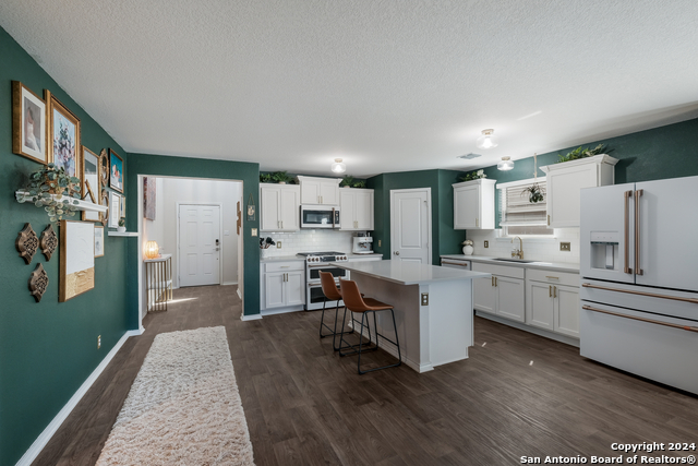 Image 5 of 35 For 10019 Bur Sedge