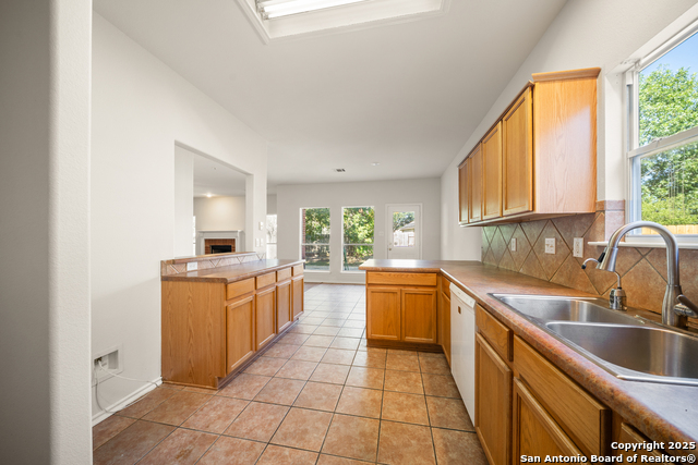 Image 14 of 40 For 4311 Acorn Creek