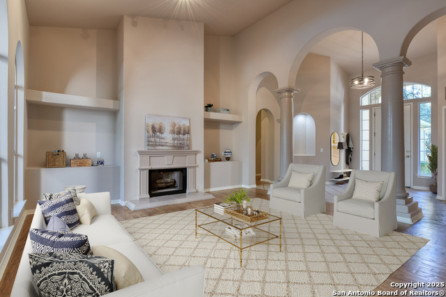 Image 7 of 47 For 6811 Lendell St