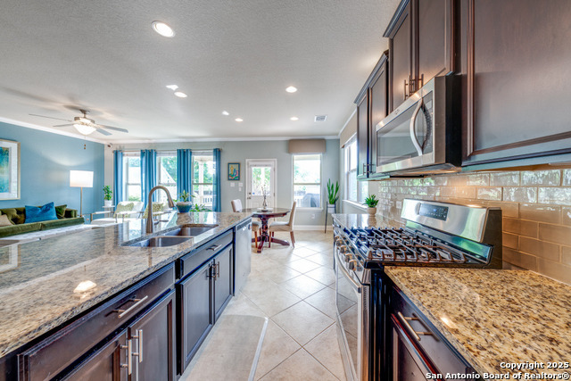 Image 5 of 23 For 10610 Alys Way