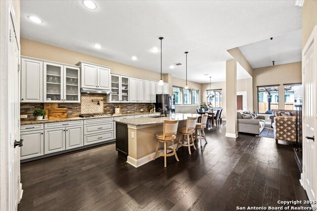 Image 8 of 64 For 2022 Wilby Ln