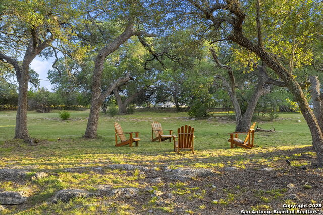 Image 37 of 48 For 198 Sabinas Creek Ranch Rd