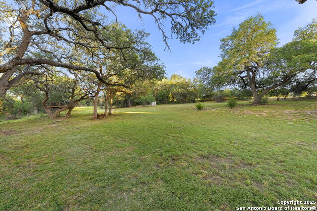 Image 41 of 48 For 198 Sabinas Creek Ranch Rd