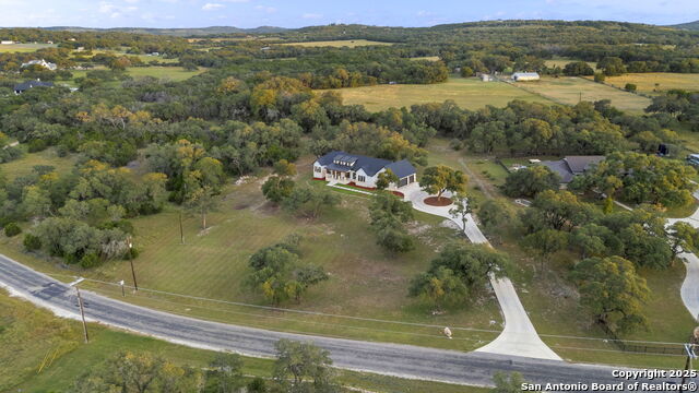 Image 6 of 48 For 198 Sabinas Creek Ranch Rd