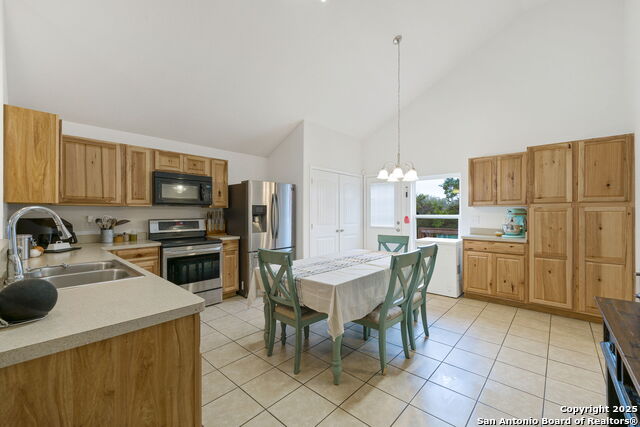 Image 15 of 26 For 2720 Golf Drive