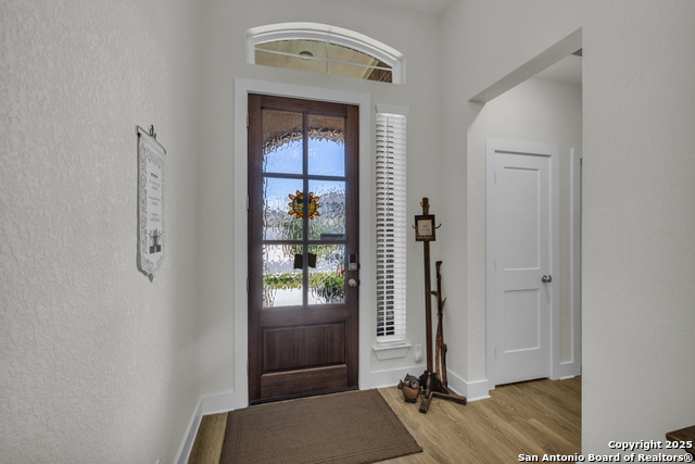 Image 10 of 47 For 929 Rench