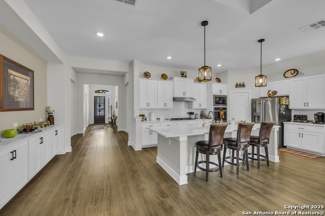 Image 17 of 47 For 929 Rench