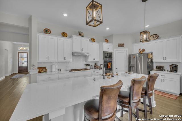 Image 18 of 47 For 929 Rench