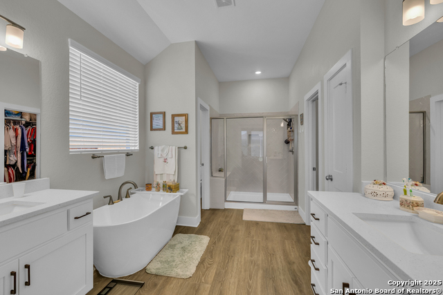 Image 31 of 47 For 929 Rench