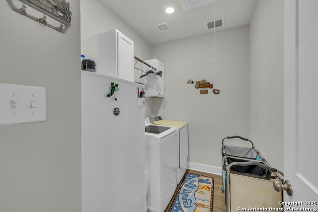 Image 39 of 47 For 929 Rench