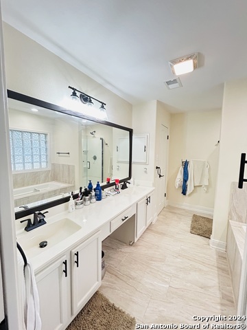 Image 18 of 29 For 6622 Shady Bend