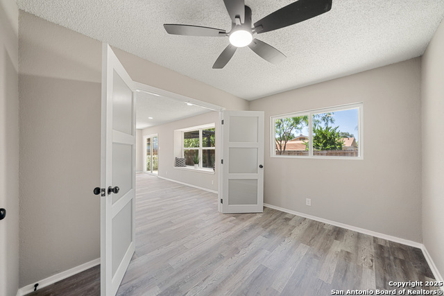 Image 20 of 43 For 7110 Spring Drops