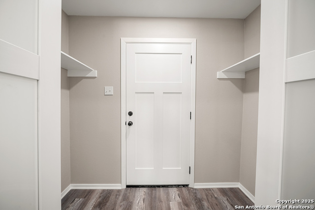 Image 31 of 43 For 7110 Spring Drops