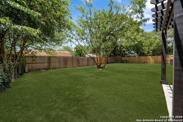 Image 33 of 43 For 7110 Spring Drops