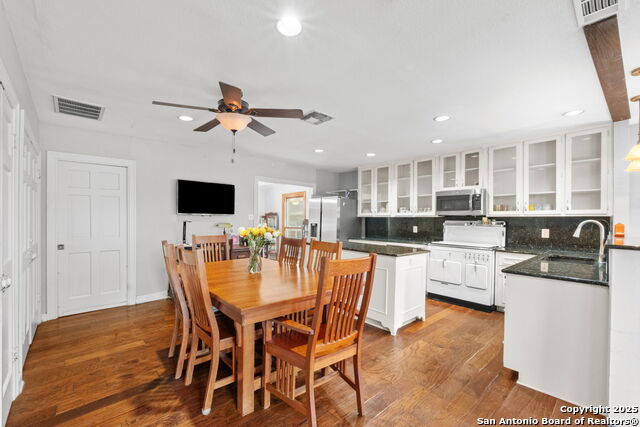 Image 11 of 27 For 135 Corona Avenue