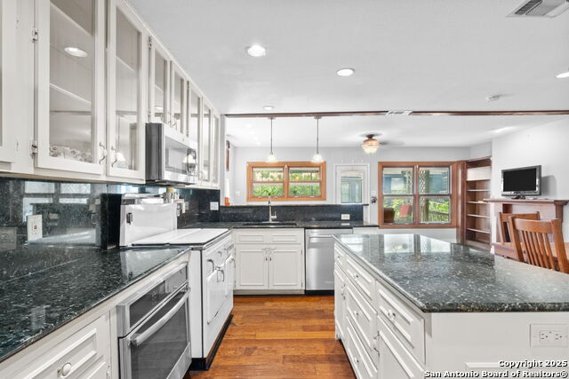 Image 9 of 27 For 135 Corona Avenue