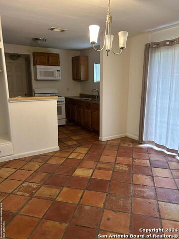 Image 4 of 14 For 275 Brandywine Ave