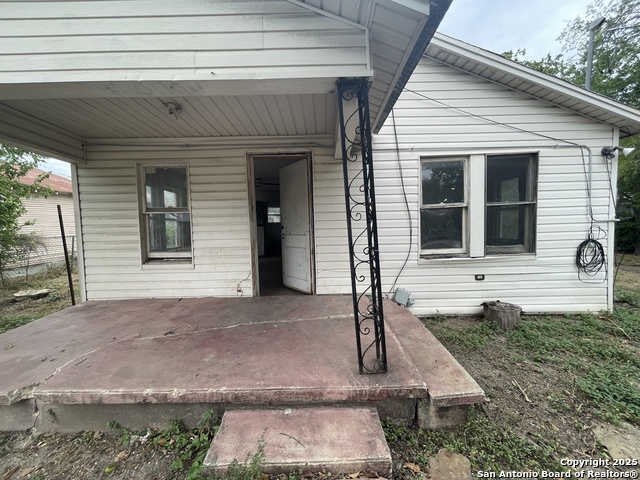 Image 4 of 38 For 524 Avenue B