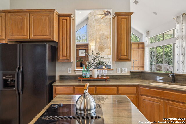 Image 27 of 64 For 24434 Blanco Rd