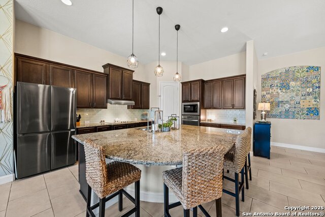 Image 10 of 39 For 2465 Kookaburra