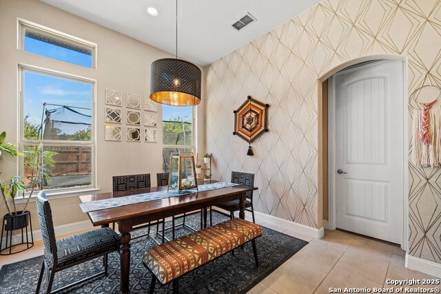 Image 11 of 39 For 2465 Kookaburra