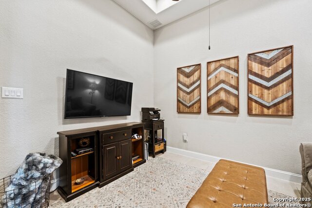 Image 21 of 39 For 2465 Kookaburra