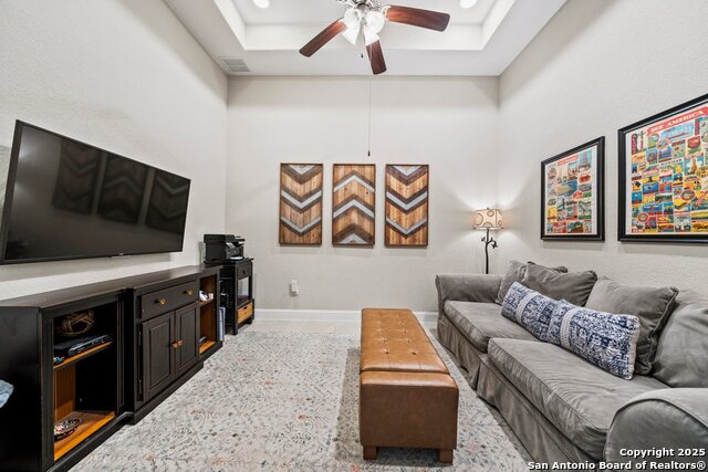 Image 22 of 39 For 2465 Kookaburra